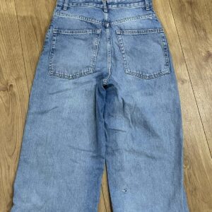 Pantalón vaquero Zara