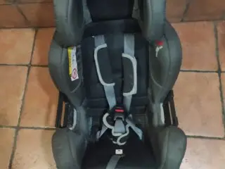 Silla-coche-bebe-Klippan-negra