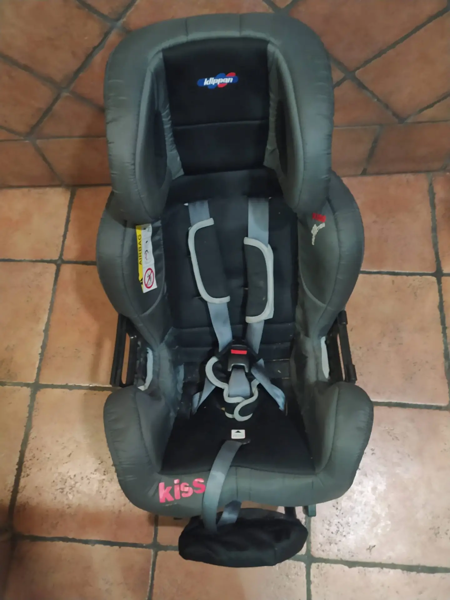 Silla de coche para bebé Klippan Kiss negra
