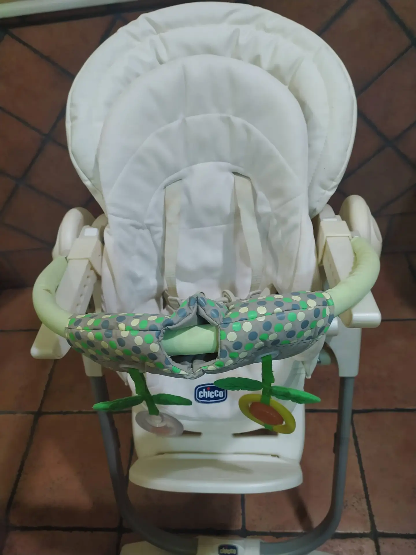 Trona / Hamaca Chicco Polly blanca con arco de juegos