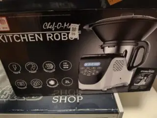 1000067048