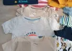 19 Camisetas para niño 12-18m, en muy buen estado.