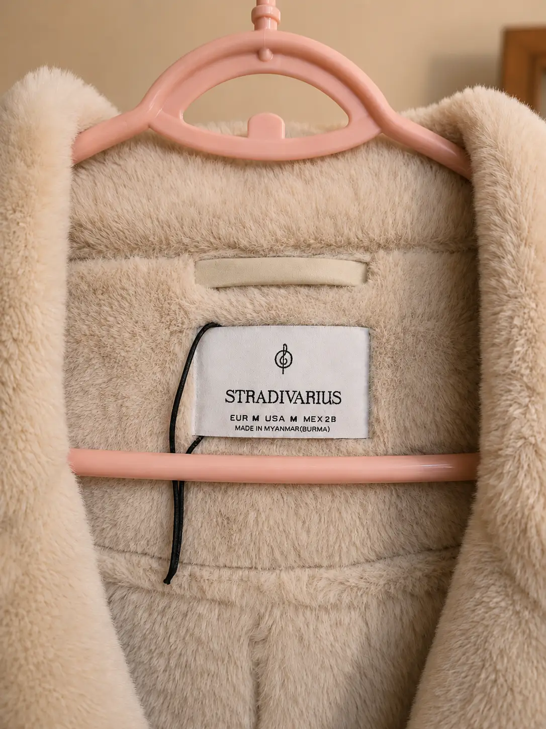 Abrigo Stradivarius