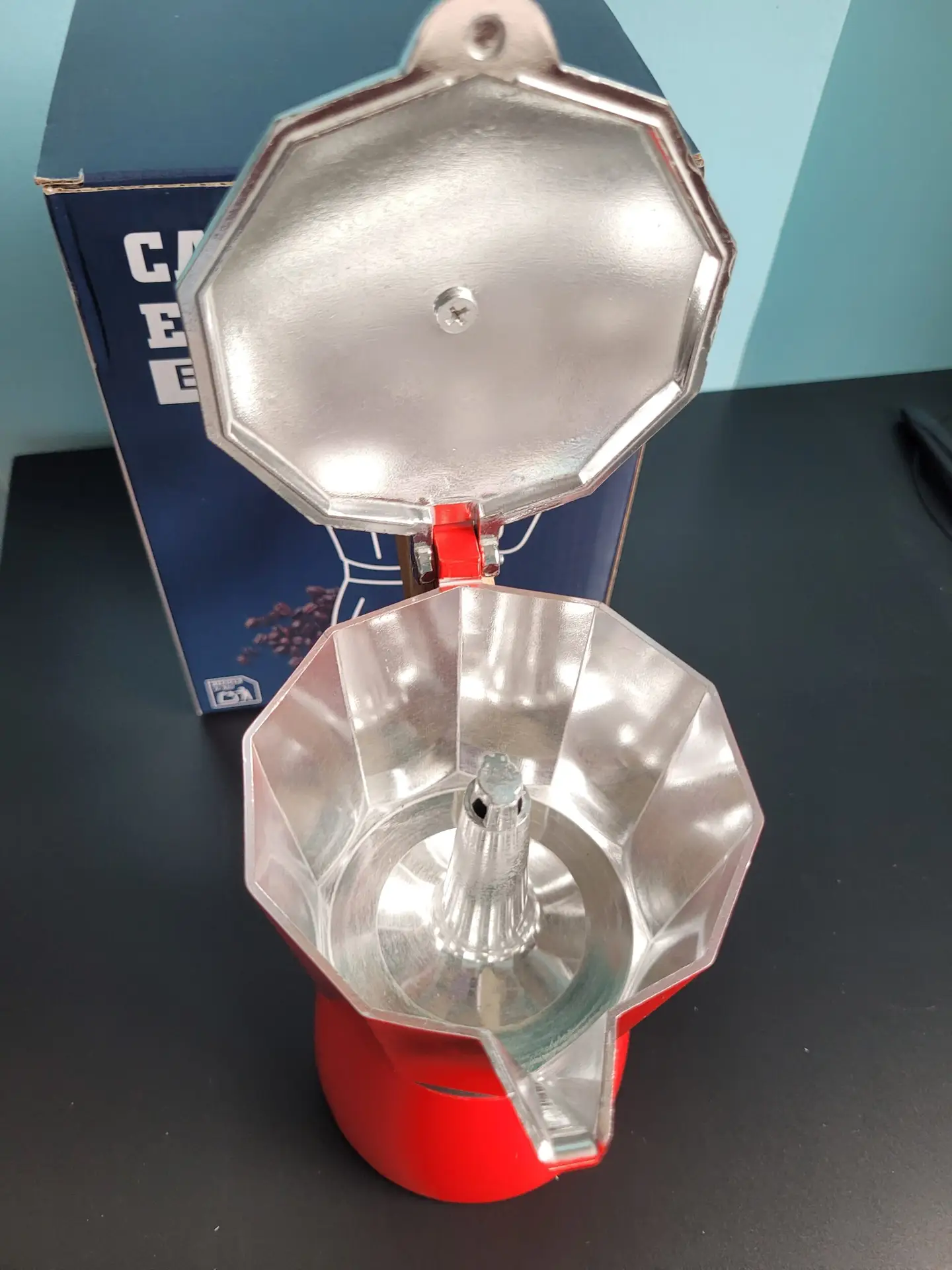 Cafetera italiana roja
