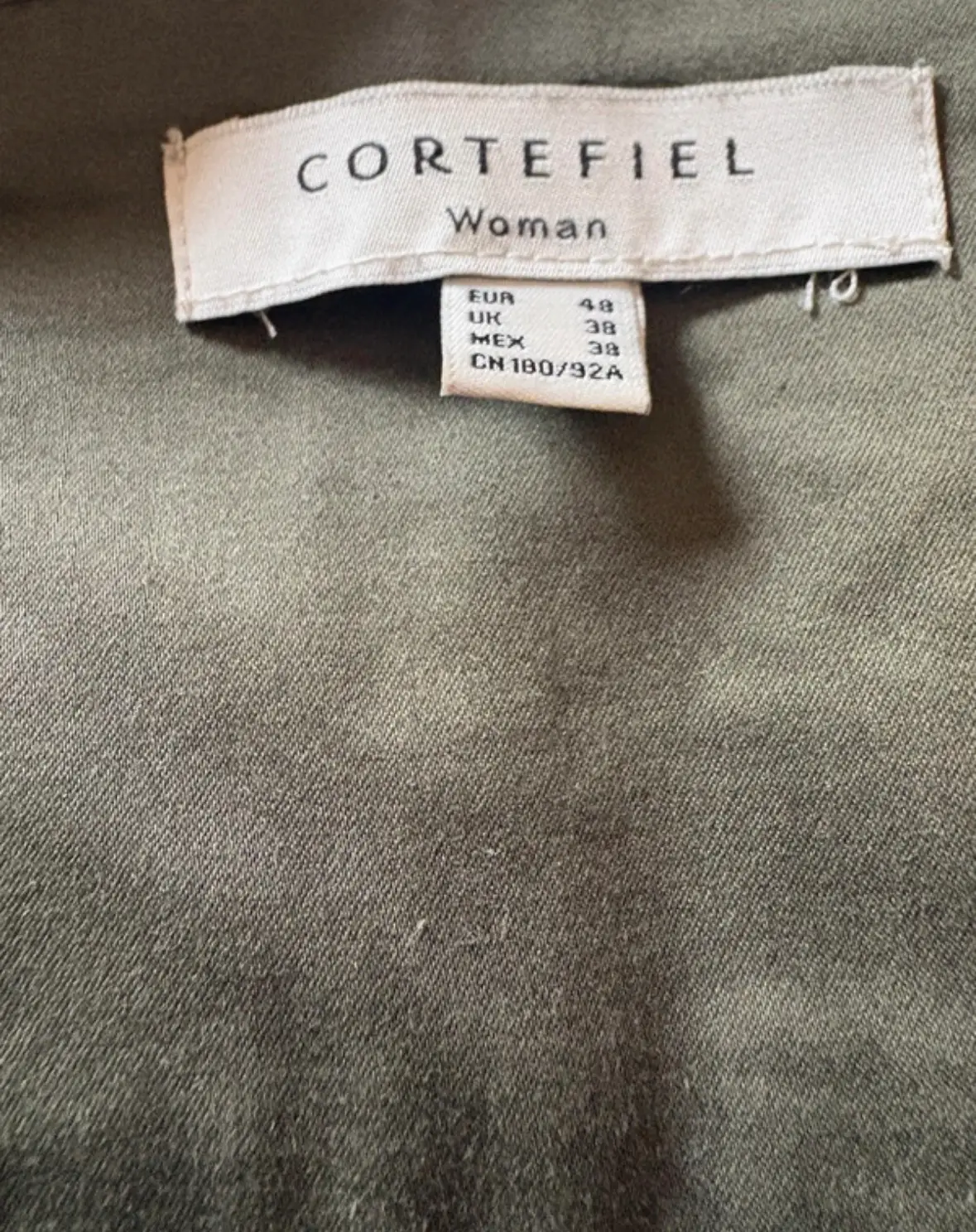 Falda verde de Cortefiel talla 46