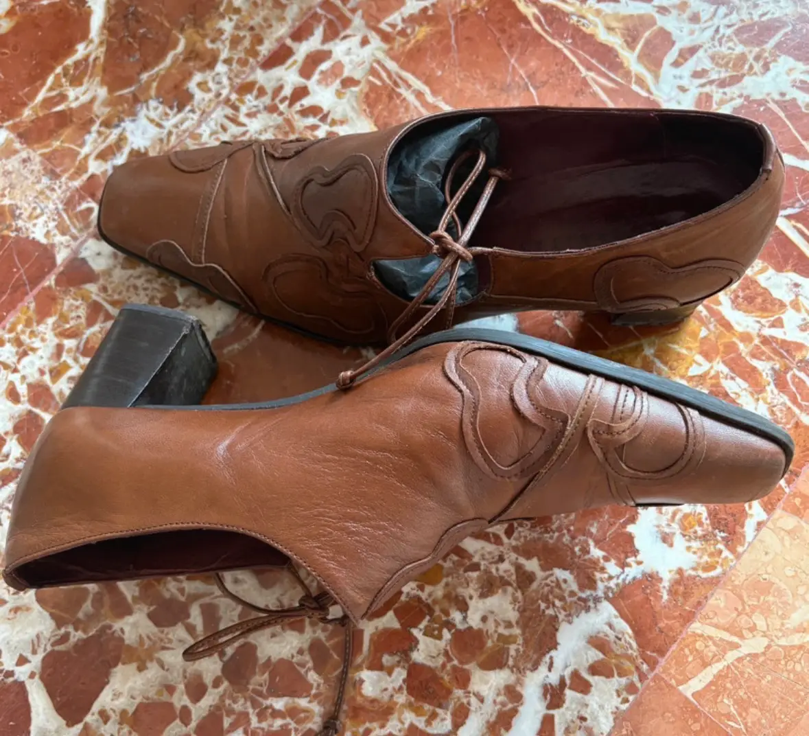 Zapatos marrones de Hispanitas