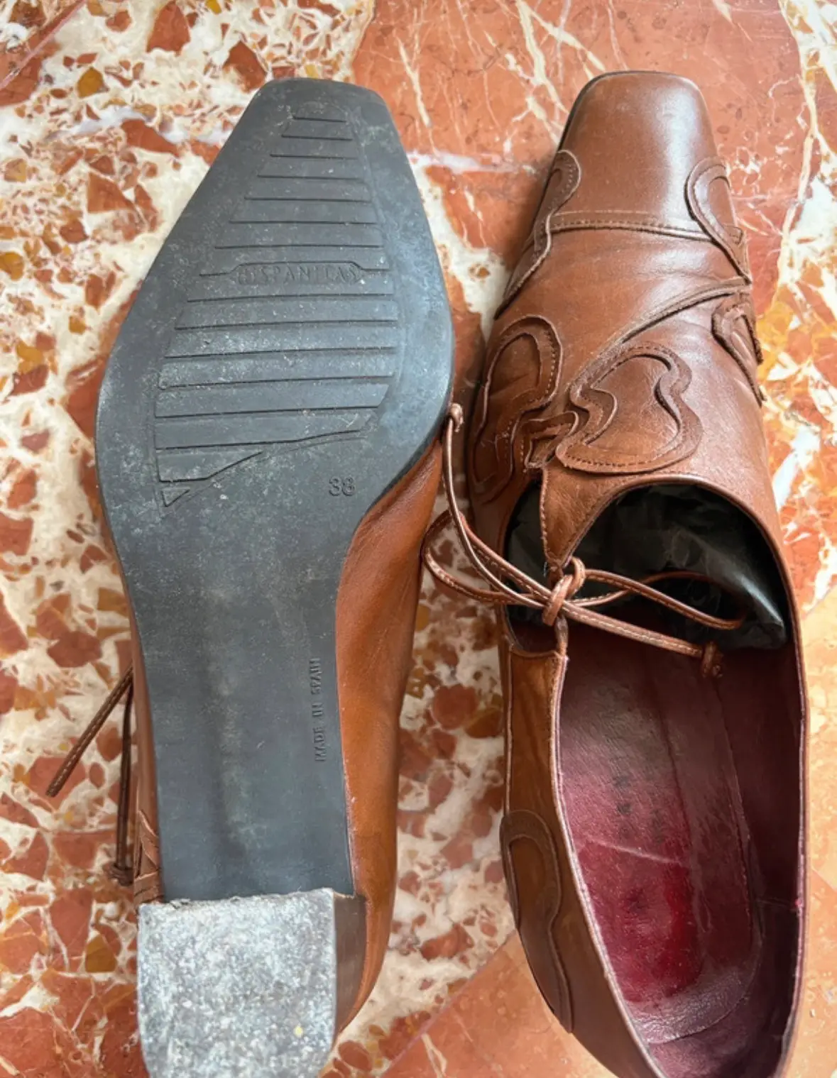 Zapatos marrones de Hispanitas