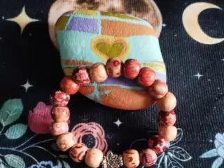 Pulsera-madera-flor-de-loto