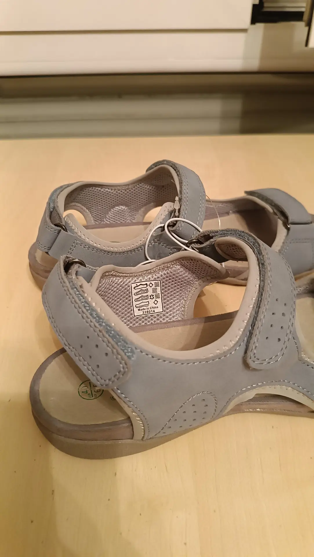 Sandalias Esmara Azul/Gris Talla 40
