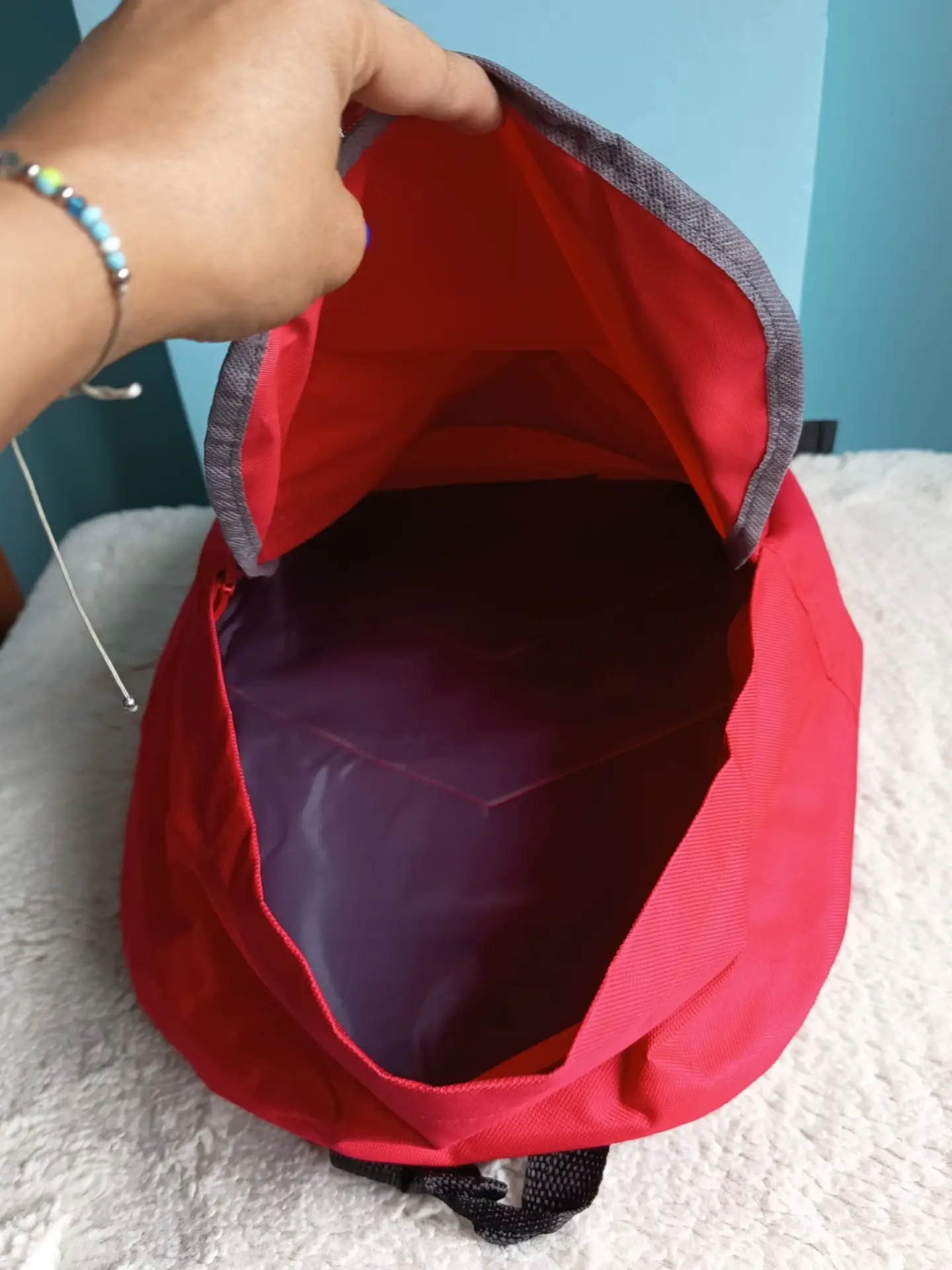 Mochila roja
