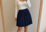 Falda plisada azul marino talla 42