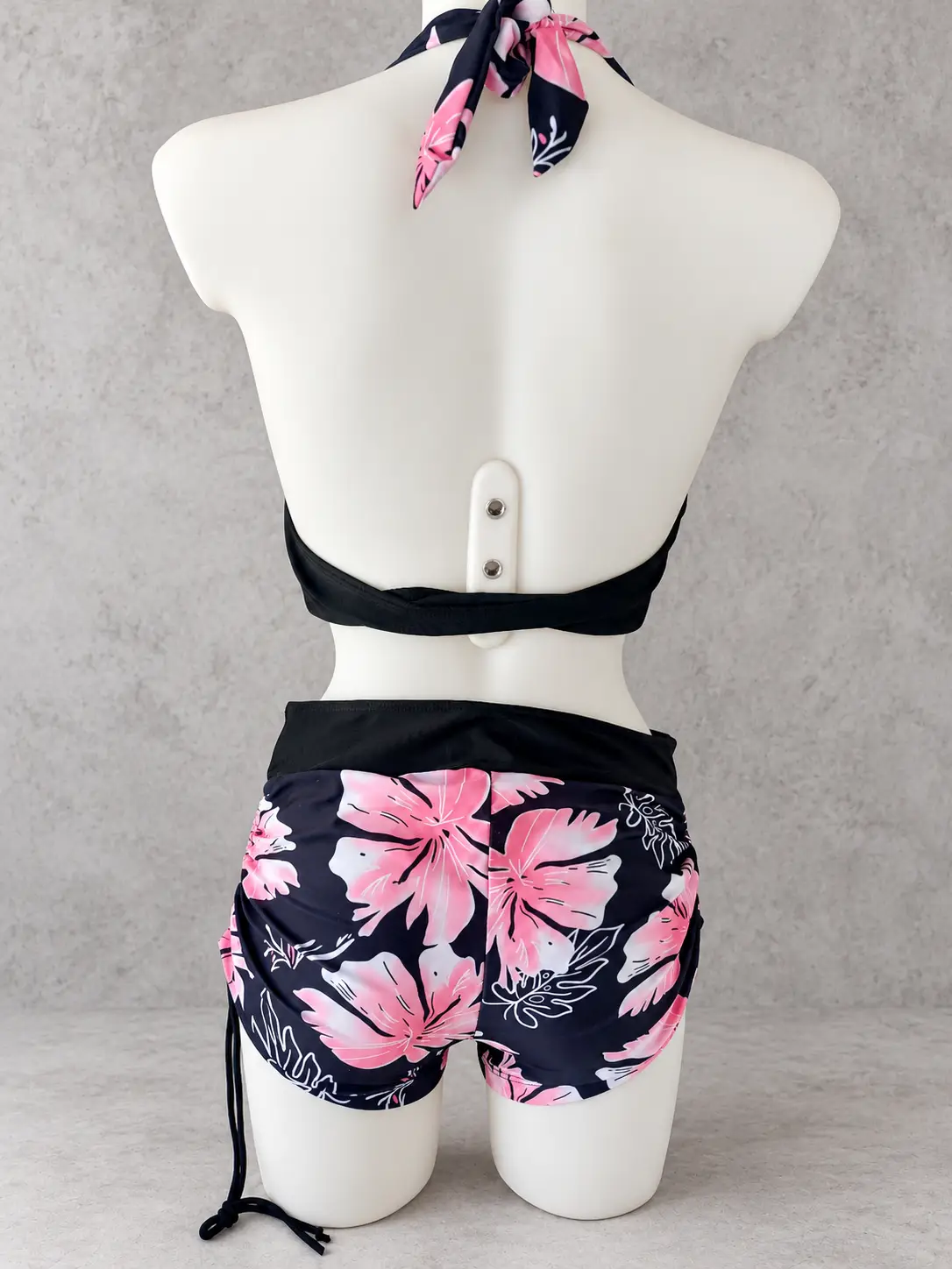 Bikini Mujer talla L Floral Printcnegro y Rosa, Top halter y Short de baño