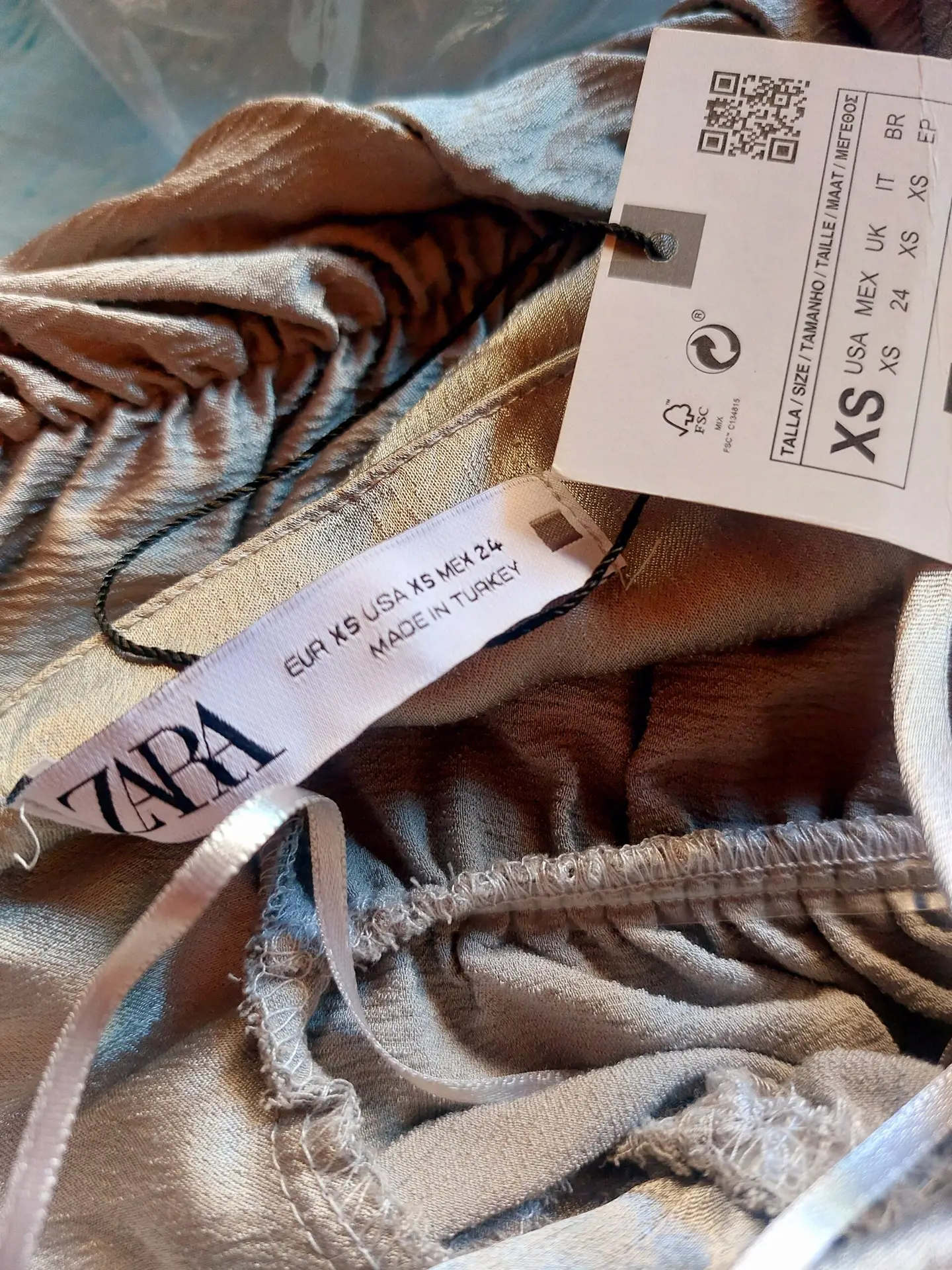 ZARA Vestido Mini Satinado Metalizado Plateado XS | Fruncido Ajustado Fiesta Noche Talla 34