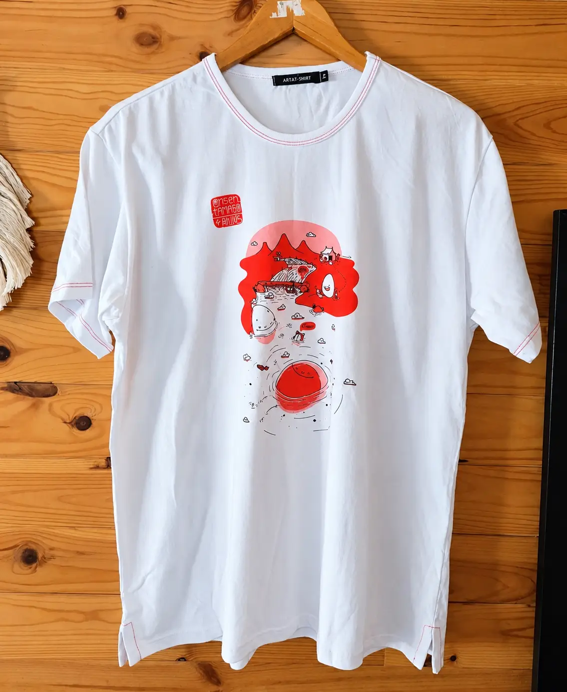 Camiseta gráfica japonesa Art & T-Shirt blanca y roja XL Y2K anime streetwear