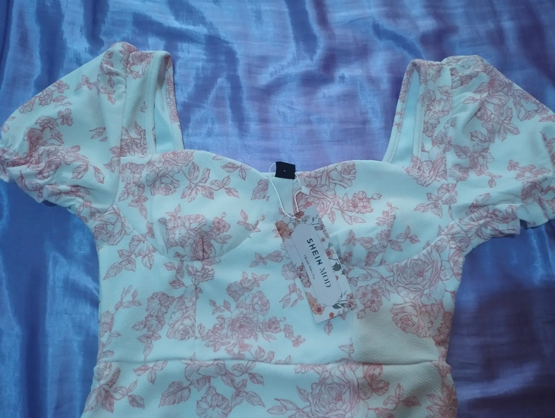 Vestido rosa y blanco primavera