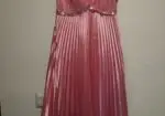 Vestido rosa satinado