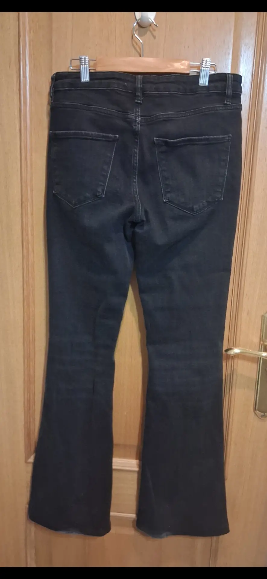 Vaquero zara talla 38 (mujer)