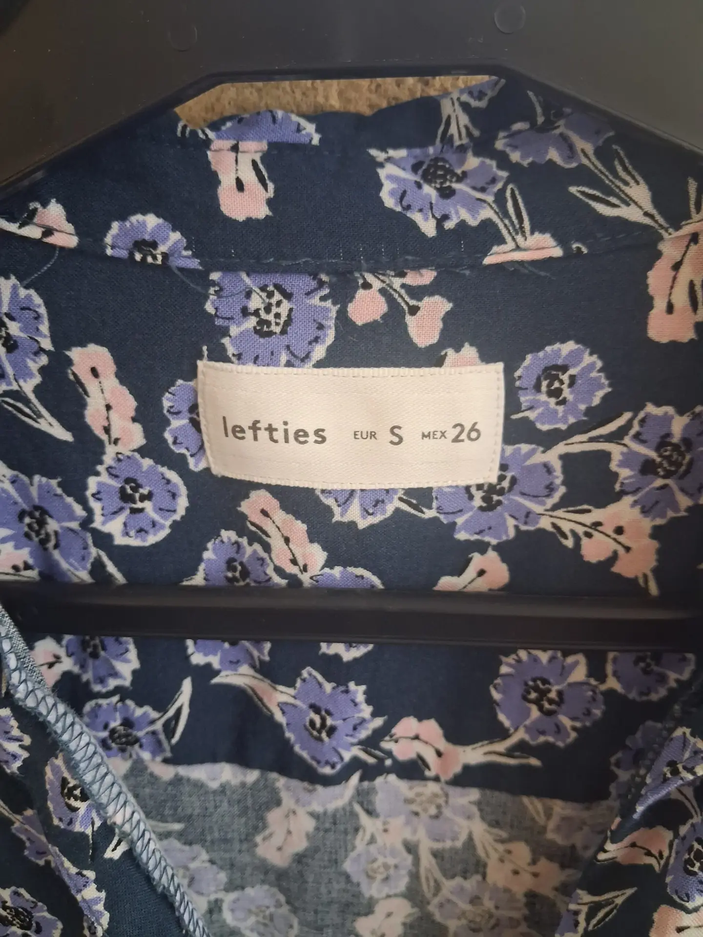 Blusa floral lefties talla S