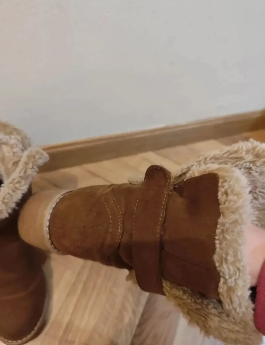 Botas marrones con borreguito, talla 35