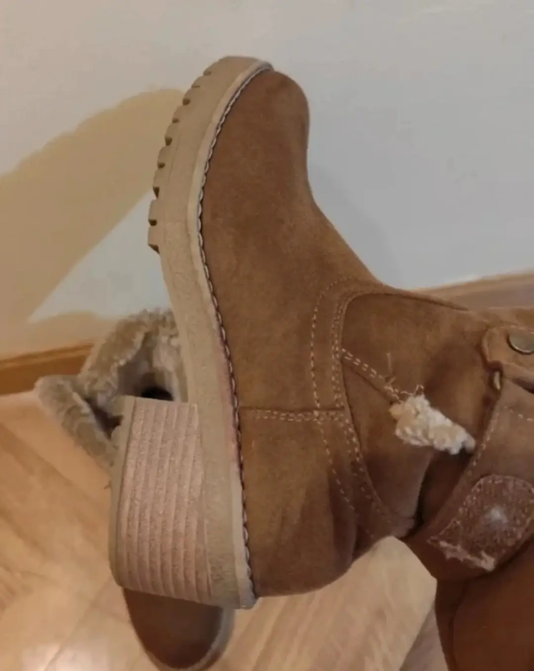 Botas marrones con borreguito, talla 35