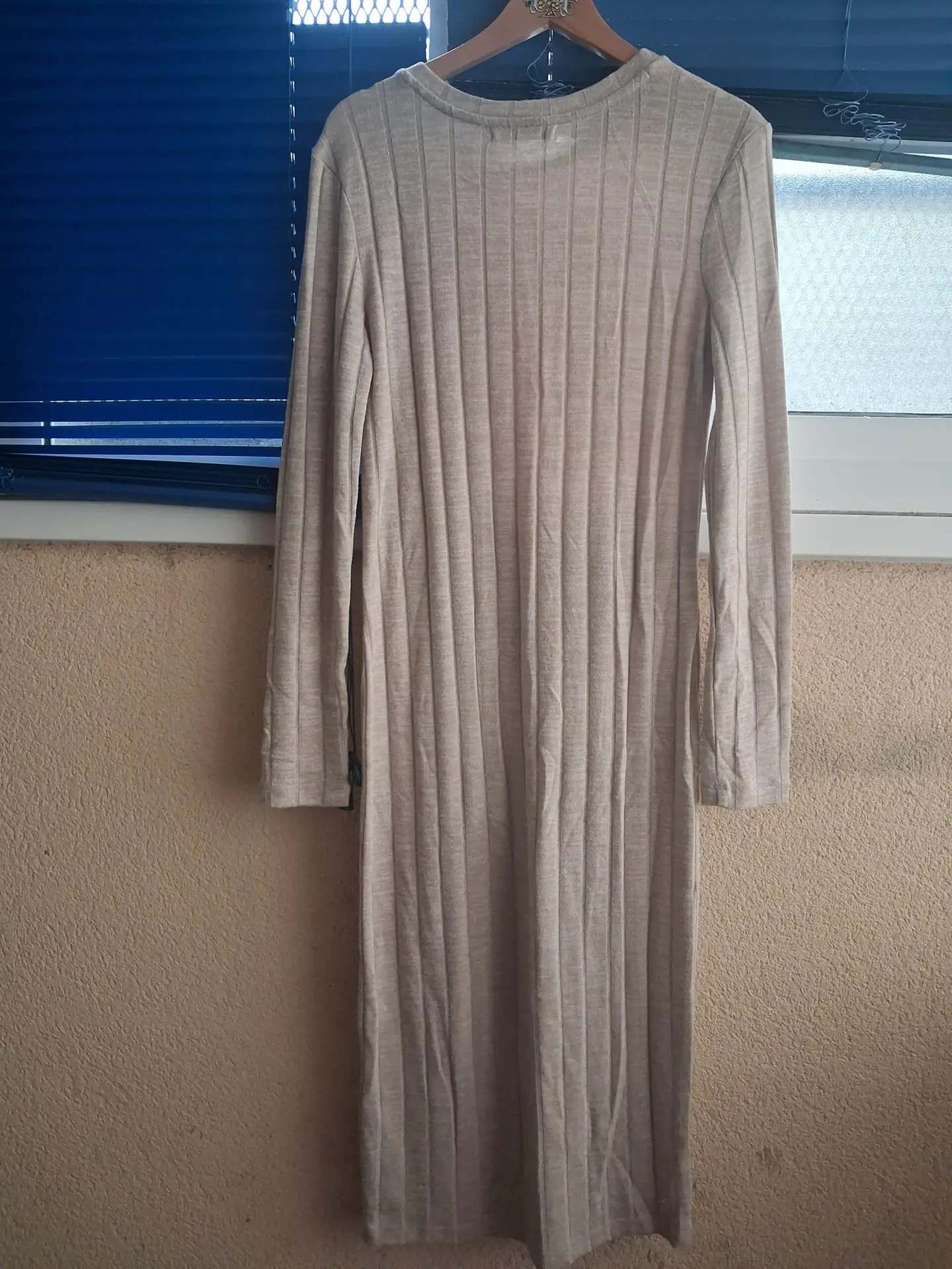 Vestido largo punto, lefties, talla S