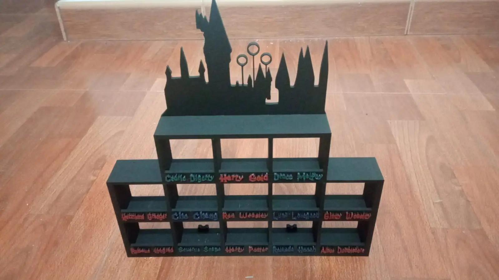 Colección completa Funko Harry Potter Quidditch con estanteria personalizada