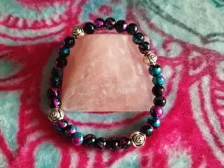 Pulsera-dijes-rosas